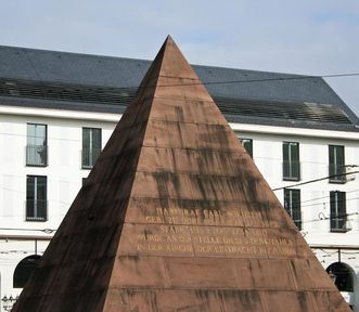 Die Pyramide auf dem Karlsruher Marktplatz