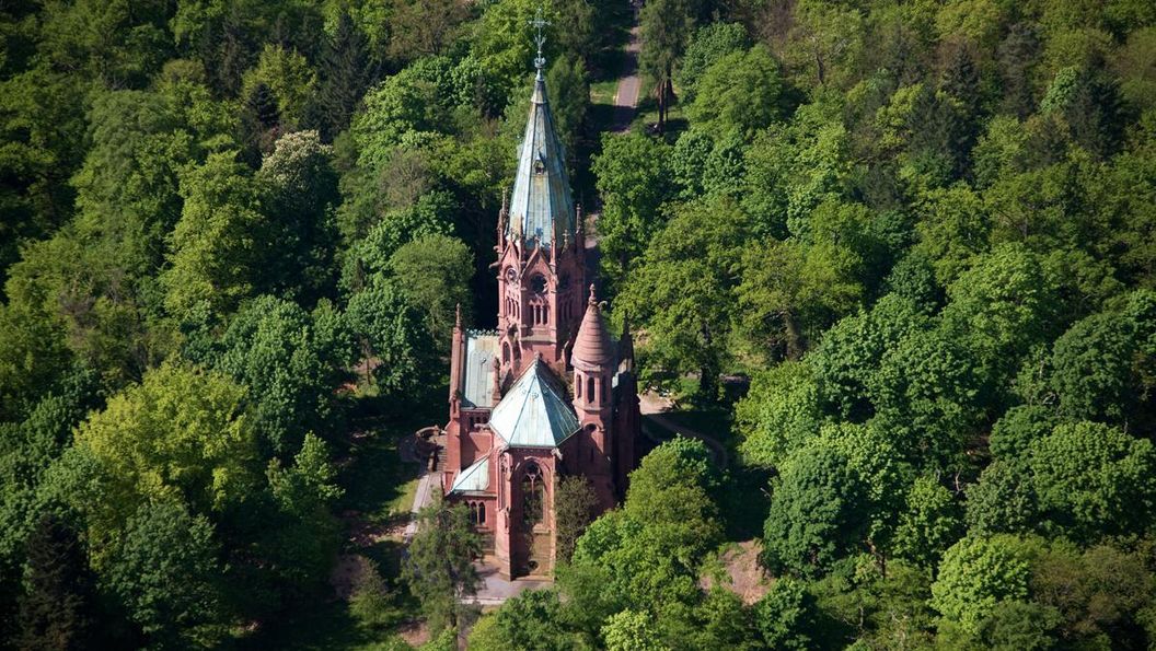 Luftaufnahme der Großherzoglichen Grabkapelle Karlsruhe
